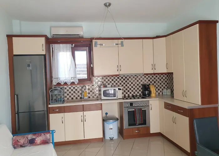 Beautiful House In Aegina