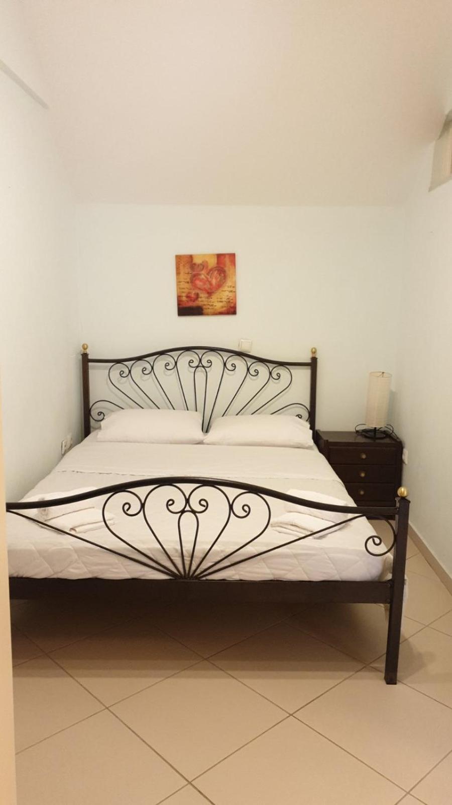 Beautiful House In Aegina